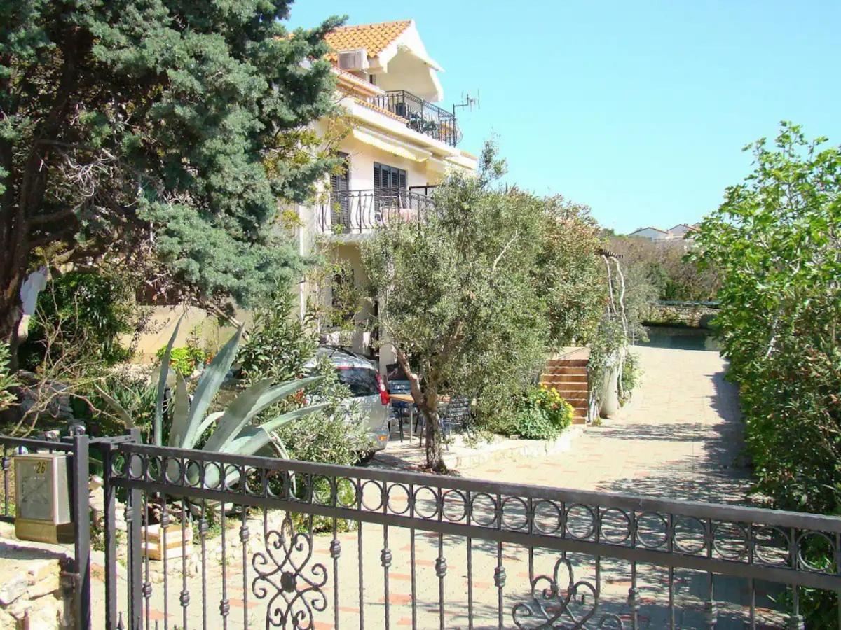 Apartments Davorka Šimuni Kültér fotó